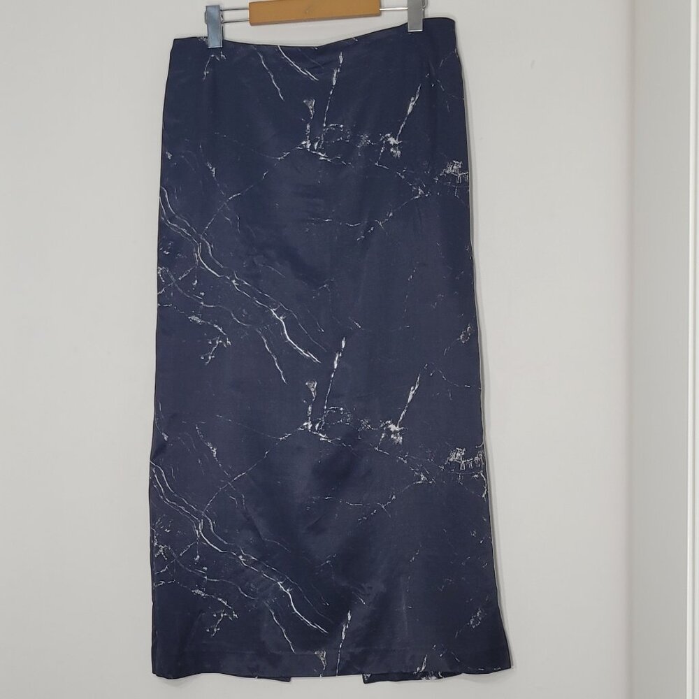 Zara Women's Black & White Back Slit & Zipper Straight Midi Skirt Size Medium